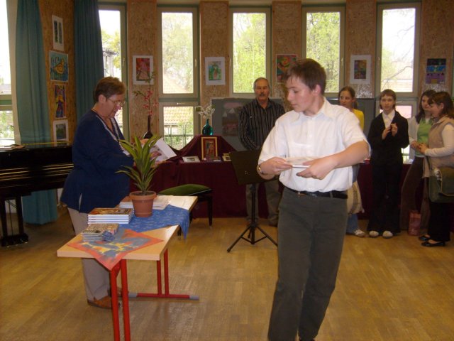 s6300665.jpg